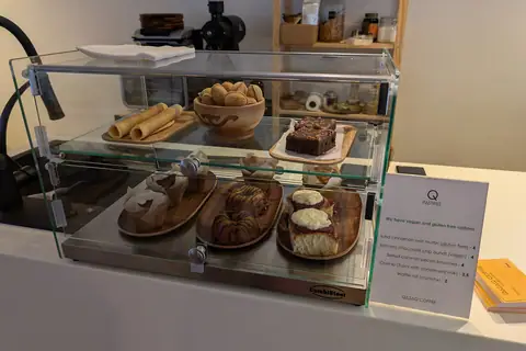Let Them See Cake photo 4